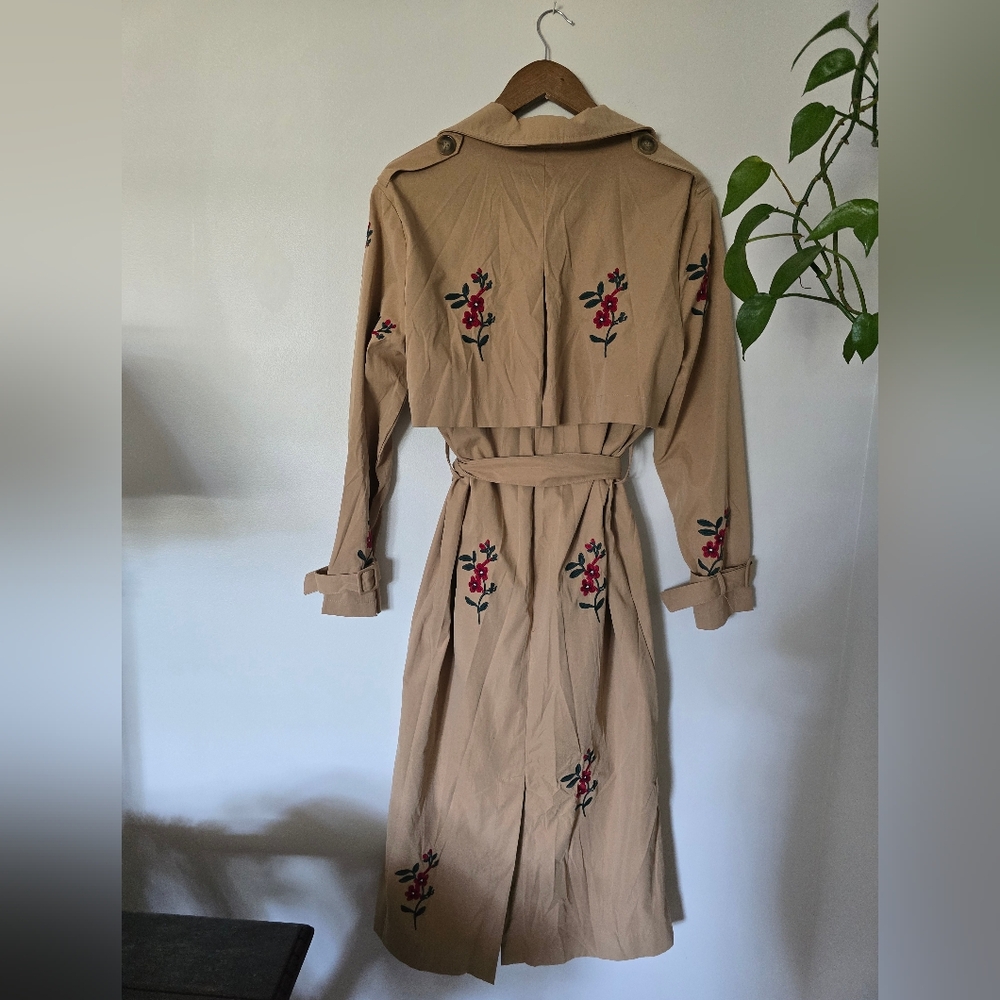 En Saison Tan Trench Coat with Red Floral Embroidery - Picture 3 of 8